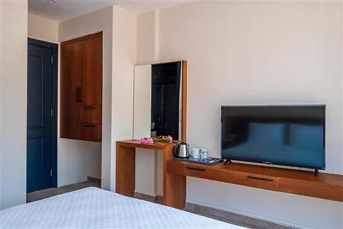 Ten Rooms أولدينيس
